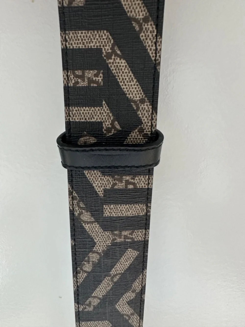 Gucci GG Silver Buckle Black and Taupe Graphic Belt Sz 34